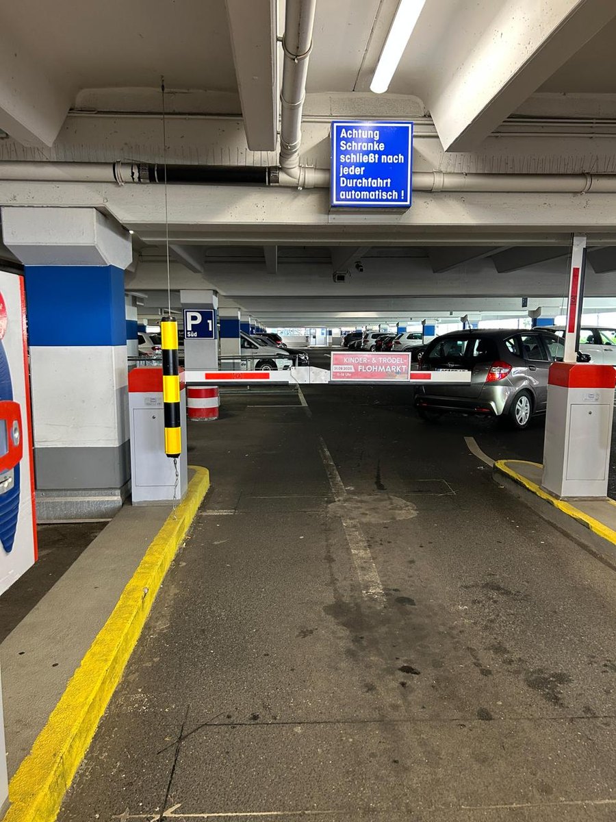 Einfahrt zur Tiefgarage